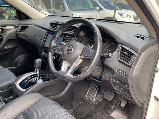 Nissan X-Trail 2018 White