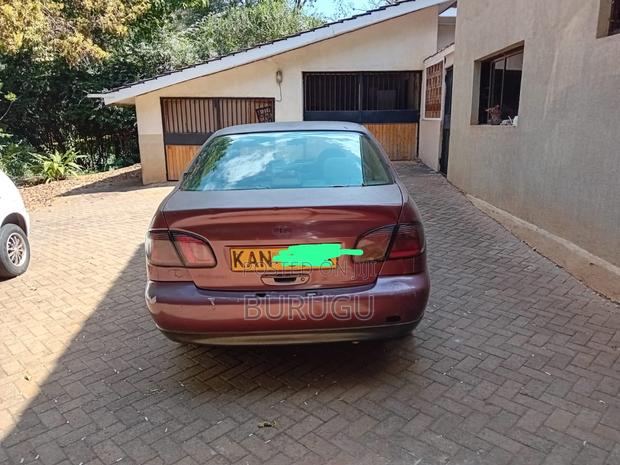 Nissan Primera 2002 Red