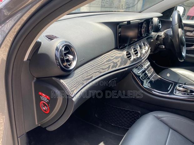 Mercedes-Benz E300 2018 Gray