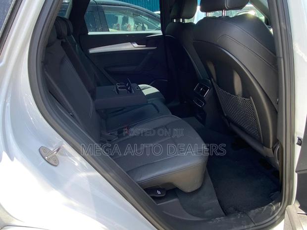 Audi Q5 2.0T Premium AWD quattro 2018 White