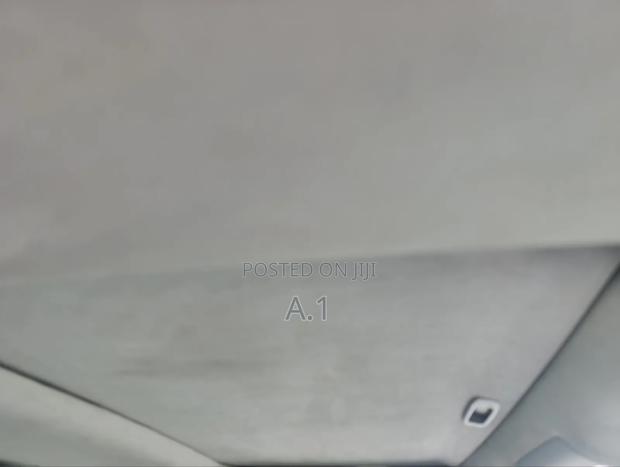 Toyota Land Cruiser 4.6 V8 ZX 2018 White