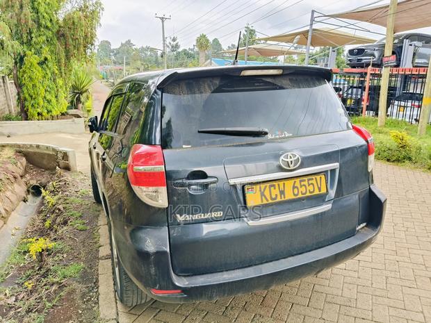 Toyota Vanguard 2012 Black