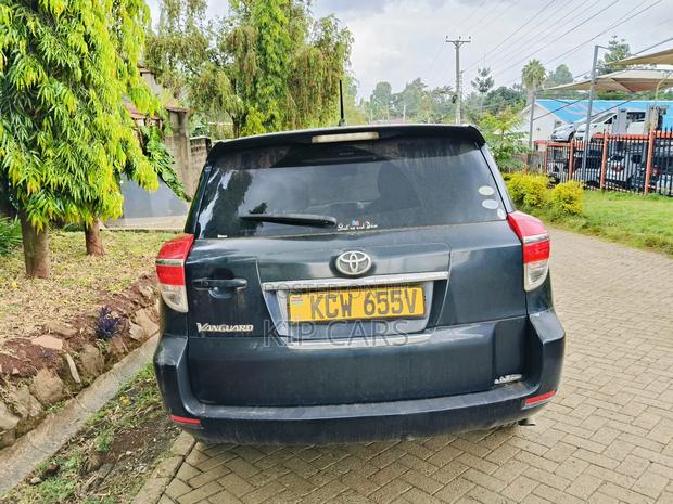 Toyota Vanguard 2012 Black