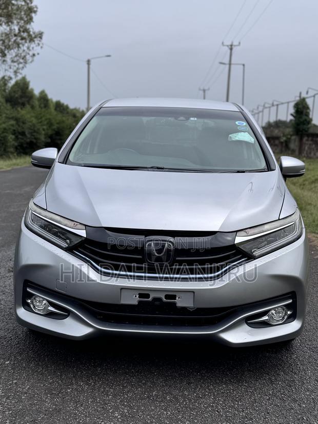 Honda Shuttle 2018 Silver