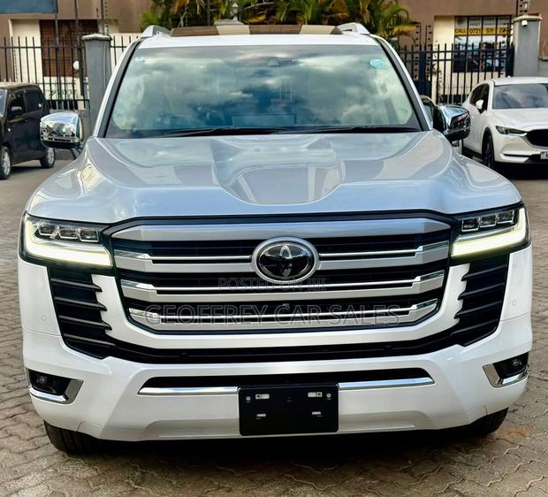 Toyota Land Cruiser Prado 2022 Black
