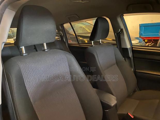 Toyota Corolla Fielder 2018 Blue