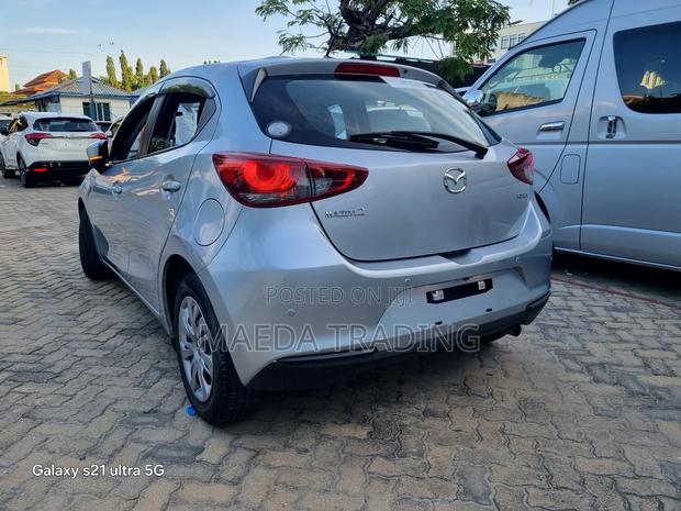 Mazda 2 2020 Silver