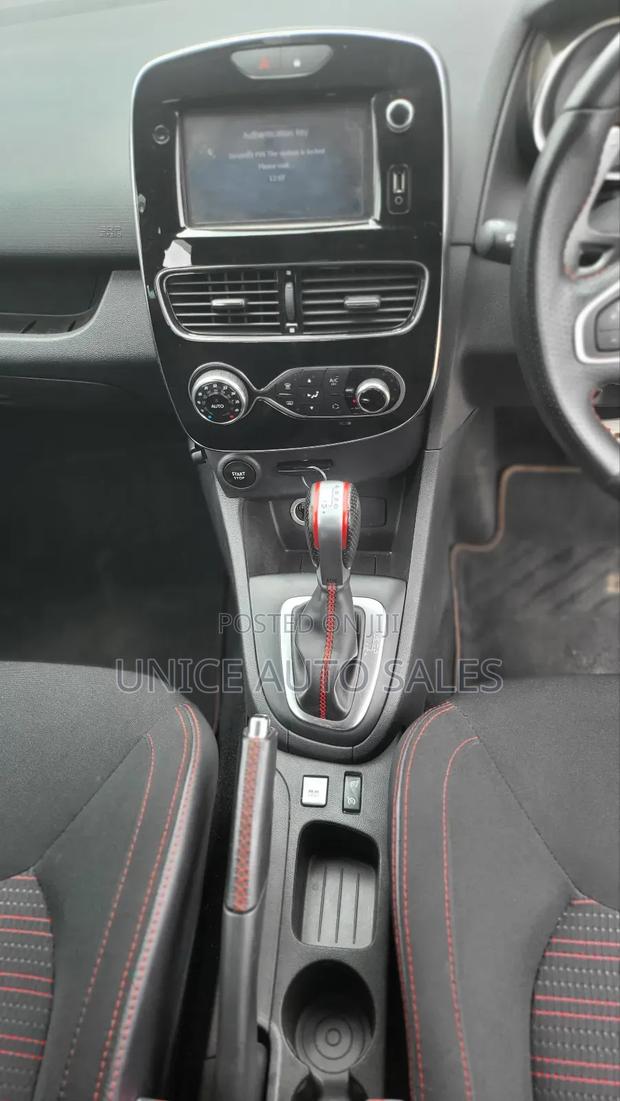 Renault Clio 2018 White