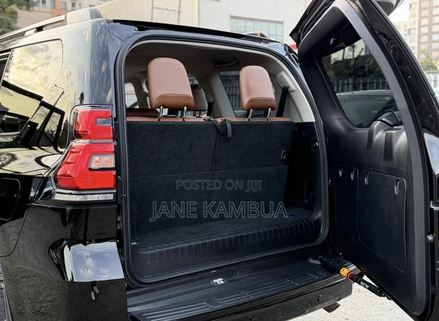 Toyota Land Cruiser Prado 2.8 2021 Black