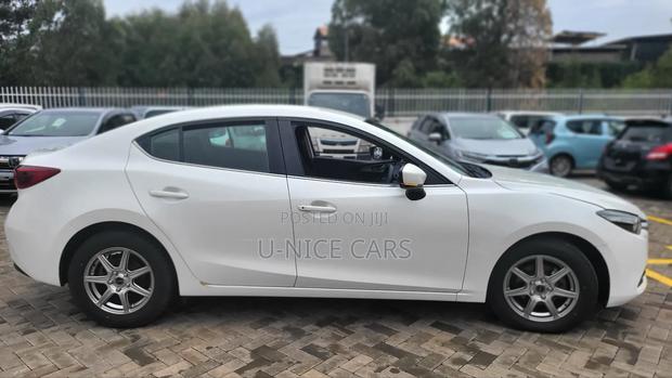 Mazda Axela 2018 White