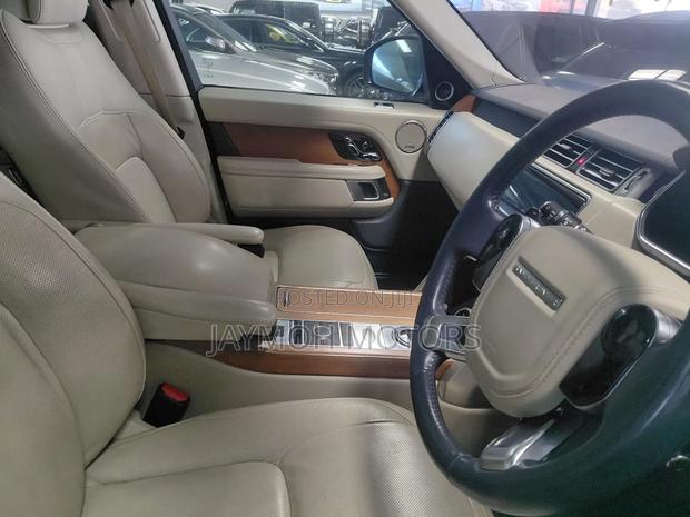 Land Rover Range Rover Vogue 2019 Blue