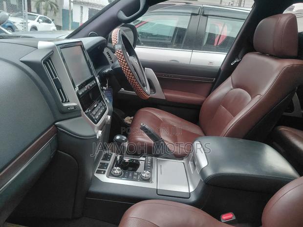 Toyota Land Cruiser 2017 Maroon