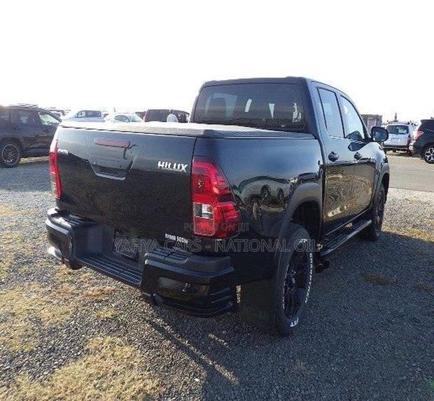 Toyota Hilux Revo Double Cab Deisel 2.4 AWD 2019 Black