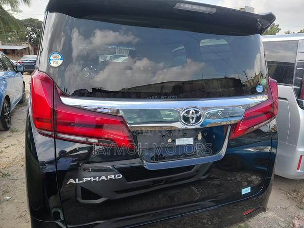 Toyota Alphard 2019 Black