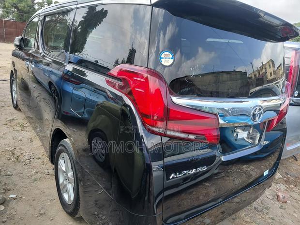 Toyota Alphard 2019 Black