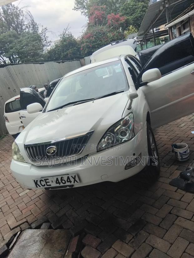 Toyota Harrier 240G 2009 White