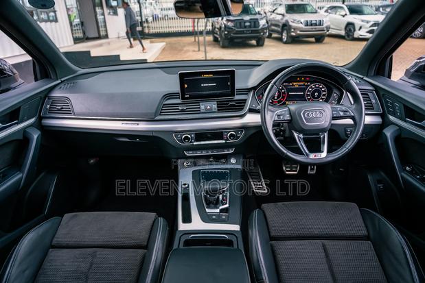 Audi Q5 2.0T Premium AWD quattro 2019 Gray