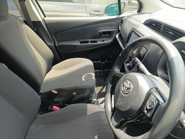 Toyota Vitz 1.0 FWD 5dr 2019 White