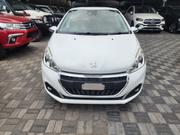 Peugeot 208 2018 White for sale