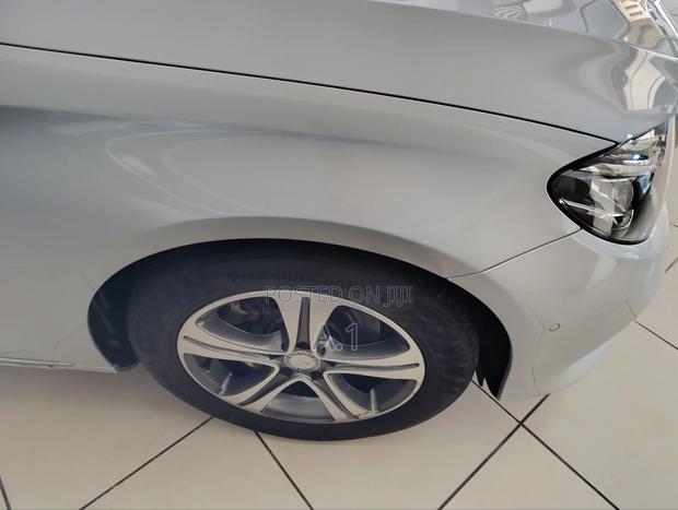 Mercedes-Benz E200 2018 Silver