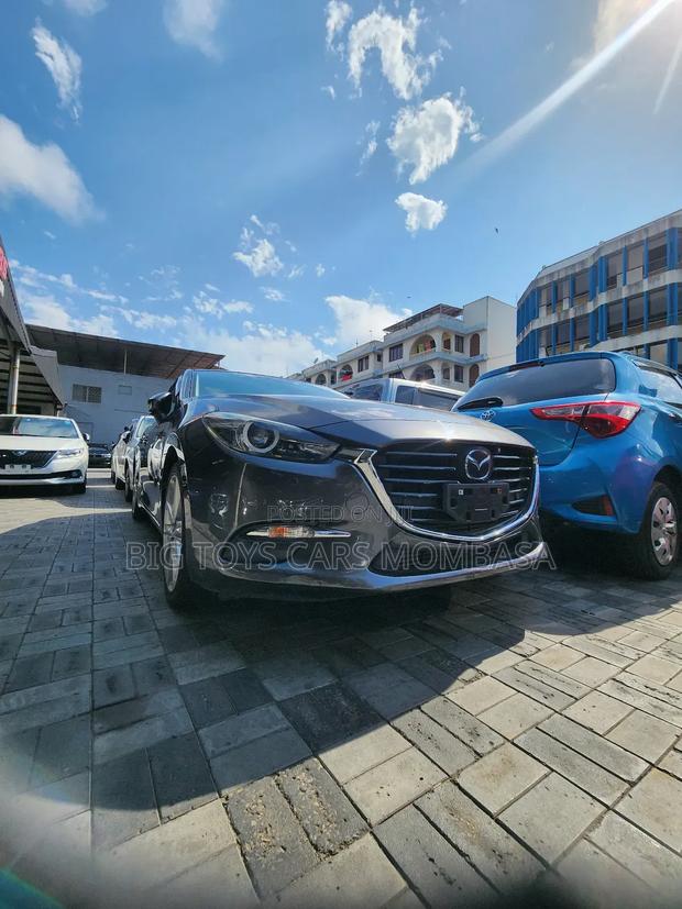 Mazda Axela 2018 Gray