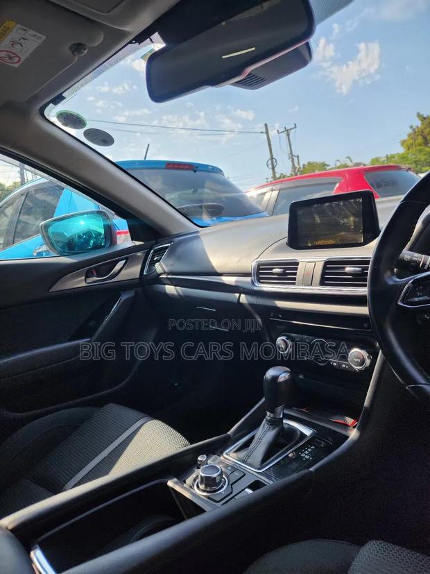 Mazda Axela 2018 Gray