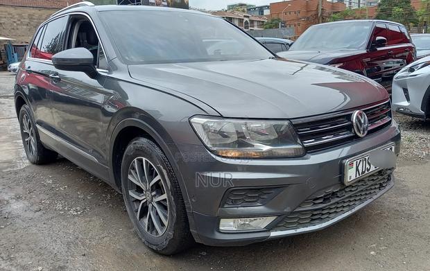 Volkswagen Tiguan 2017 Gray