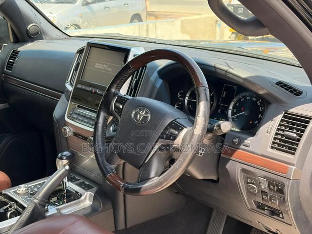 Toyota Land Cruiser 4.5 V8 TD 2019 Black