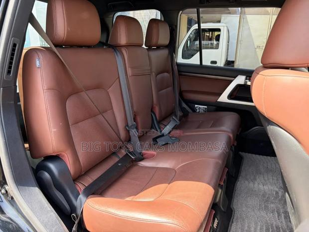 Toyota Land Cruiser 4.5 V8 TD 2019 Black