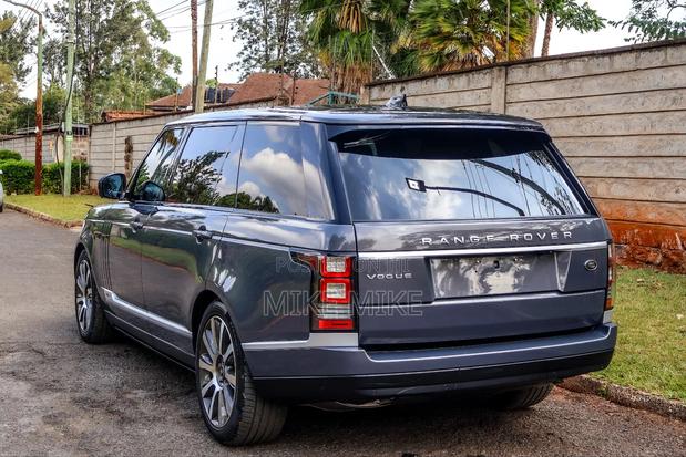 Land Rover Range Rover Vogue 2018 Black