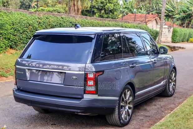 Land Rover Range Rover Vogue 2018 Black