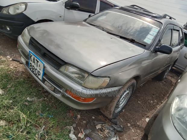 Toyota Corolla 1998 Gray