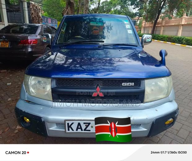 Mitsubishi Pajero 2003 Blue