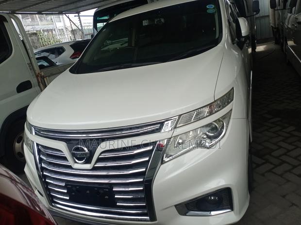 Nissan Elgrand 2018 White