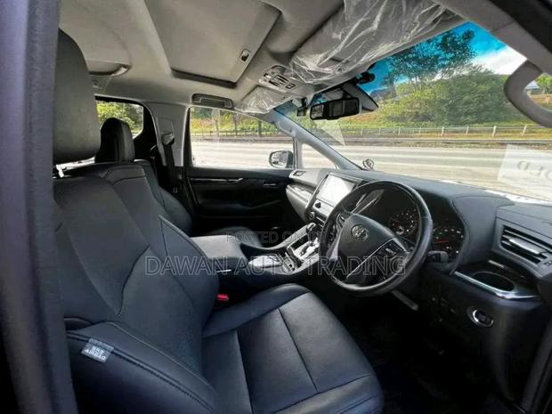 Toyota Alphard 2019 Black