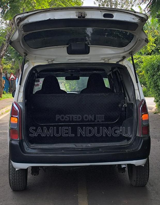 Toyota Probox 2014 White