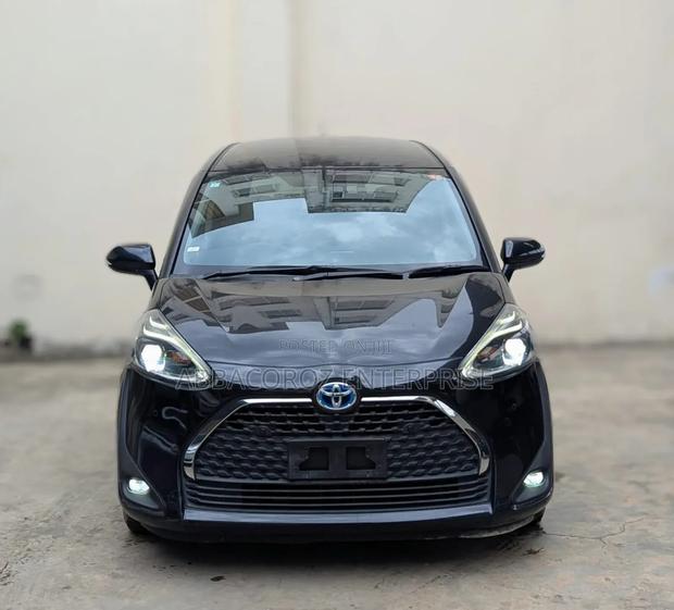 Toyota Sienta 2019 Black
