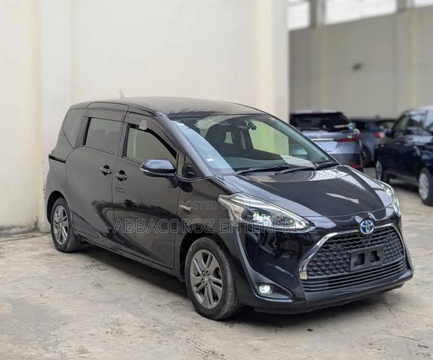 Toyota Sienta 2019 Black