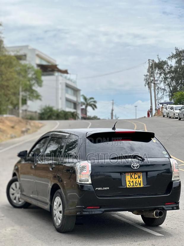 Toyota Corolla Fielder 2012 Black