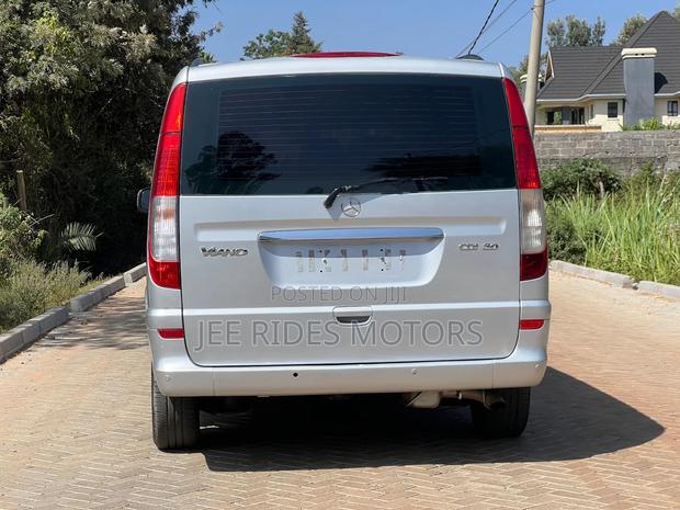 Mercedes-Benz Viano 2014 Silver