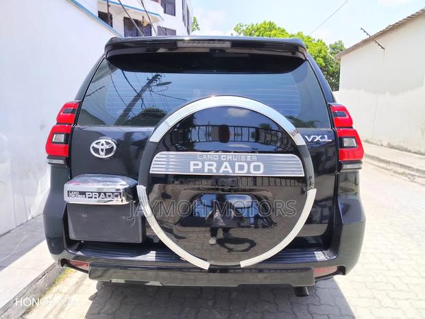Toyota Land Cruiser Prado 2019