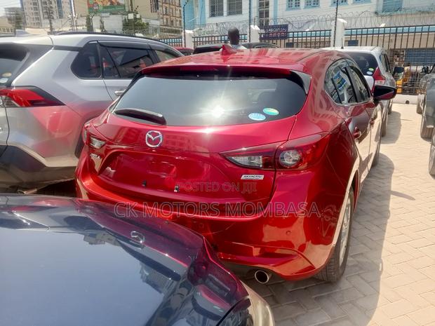 Mazda Axela 2018 Red