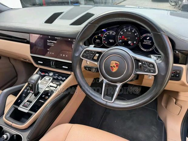 Porsche Cayenne 2019 Blue