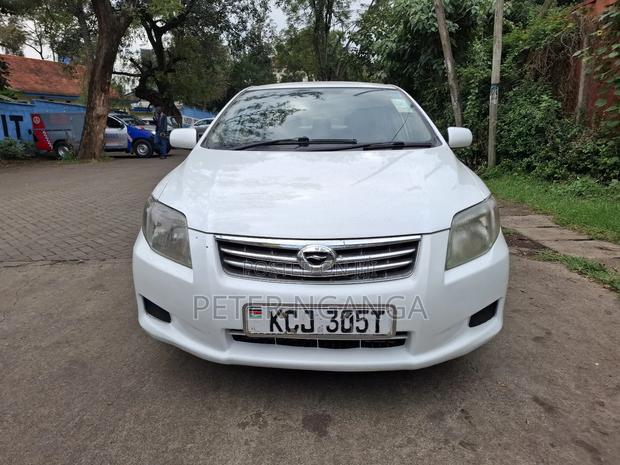 Toyota Axio 2010 Off white
