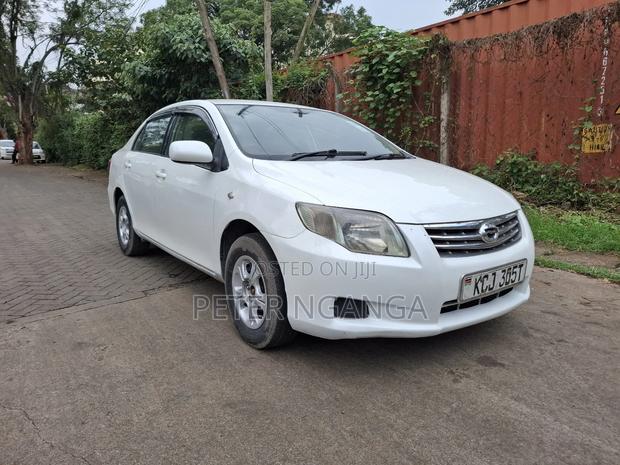 Toyota Axio 2010 Off white
