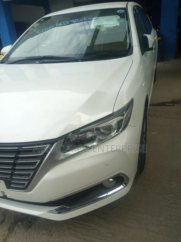 Toyota Premio 2.0 FWD 2016 White