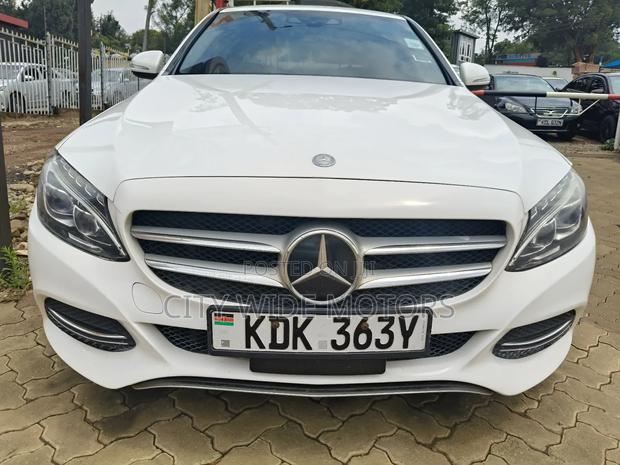 Mercedes-Benz C200 2015 White