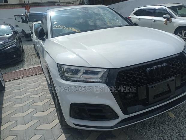 Volkswagen Golf GTI 2018 White