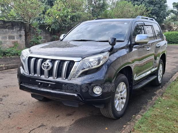 Toyota Land Cruiser Prado 2.8 2017 Black