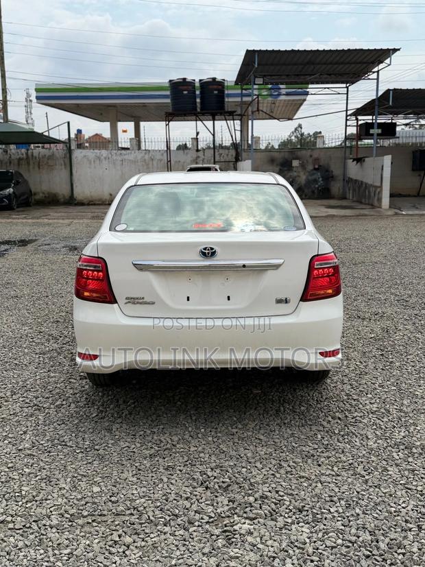 Toyota Axio 1.5 Hybrid 2WD 2019 White